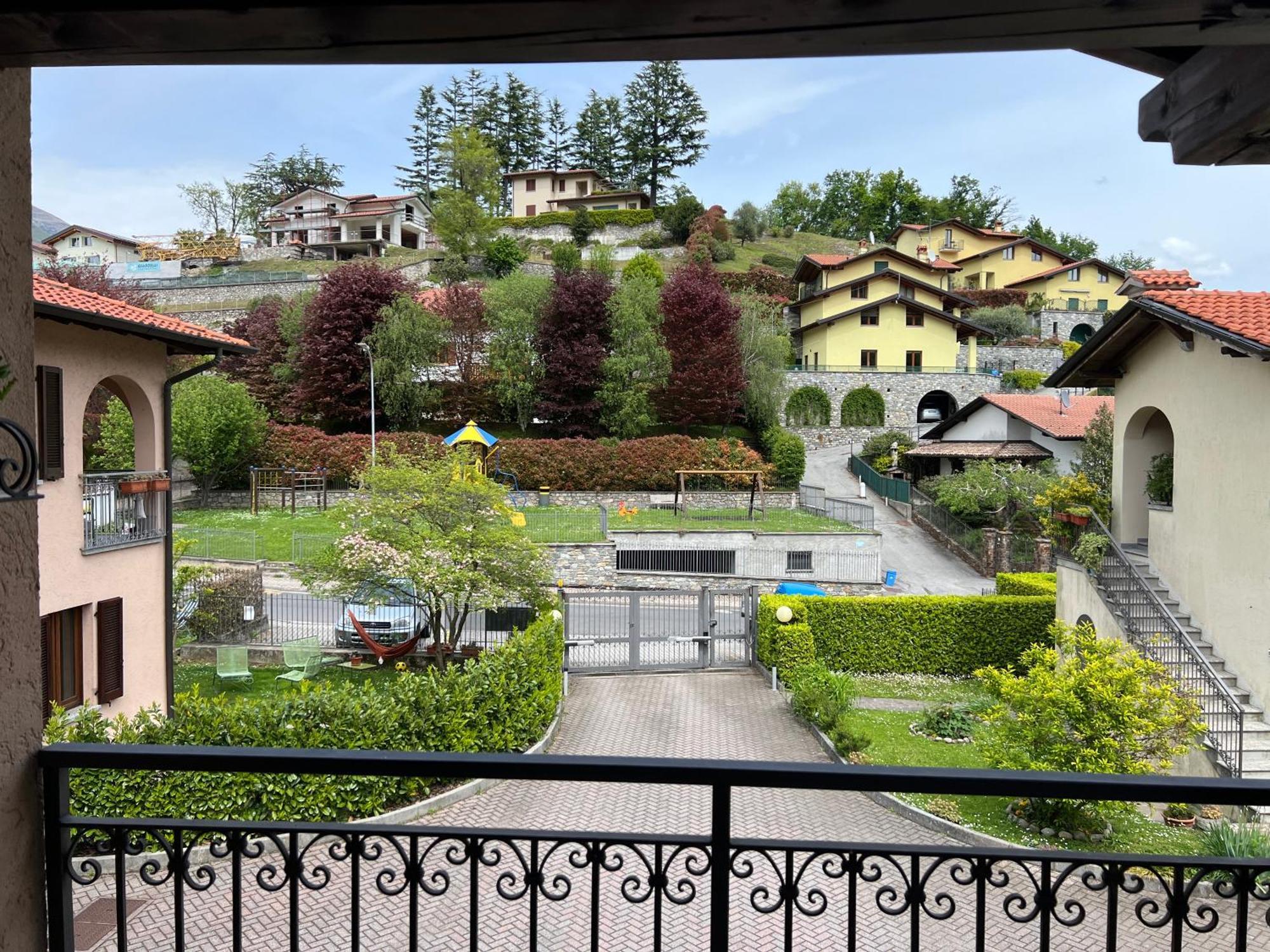 L'Acero Rosso - Giardino Privato E Box Auto Holiday home