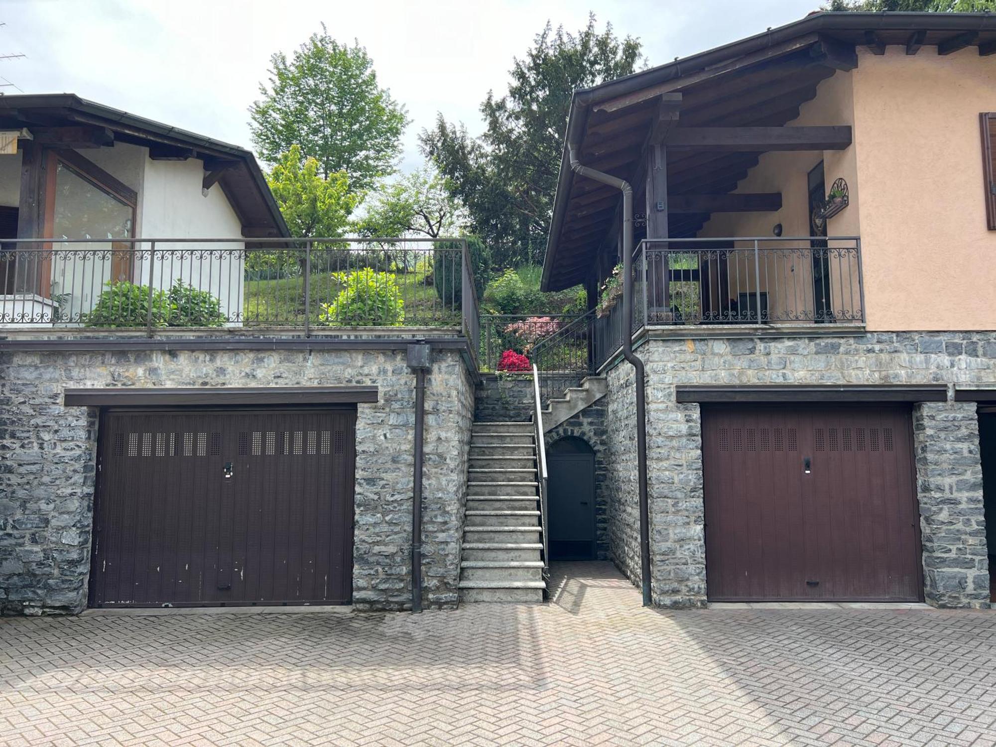 L'Acero Rosso - Giardino Privato E Box Auto * Menaggio